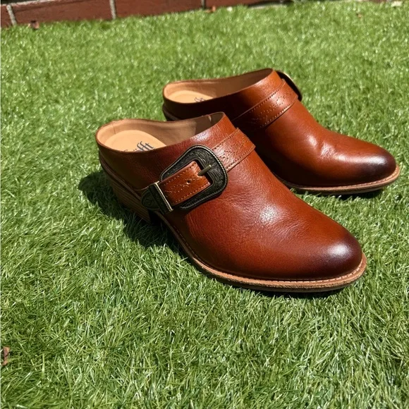 Söfft Adara Italian Leather Mules • Bourbon • US 9 • 2″ Heel • Arch Support - Picture 11 of 16